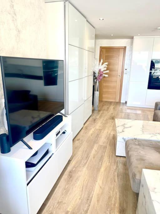 Ocean Village High Floor Luxury Modern Apartment Gibraltar Extérieur photo