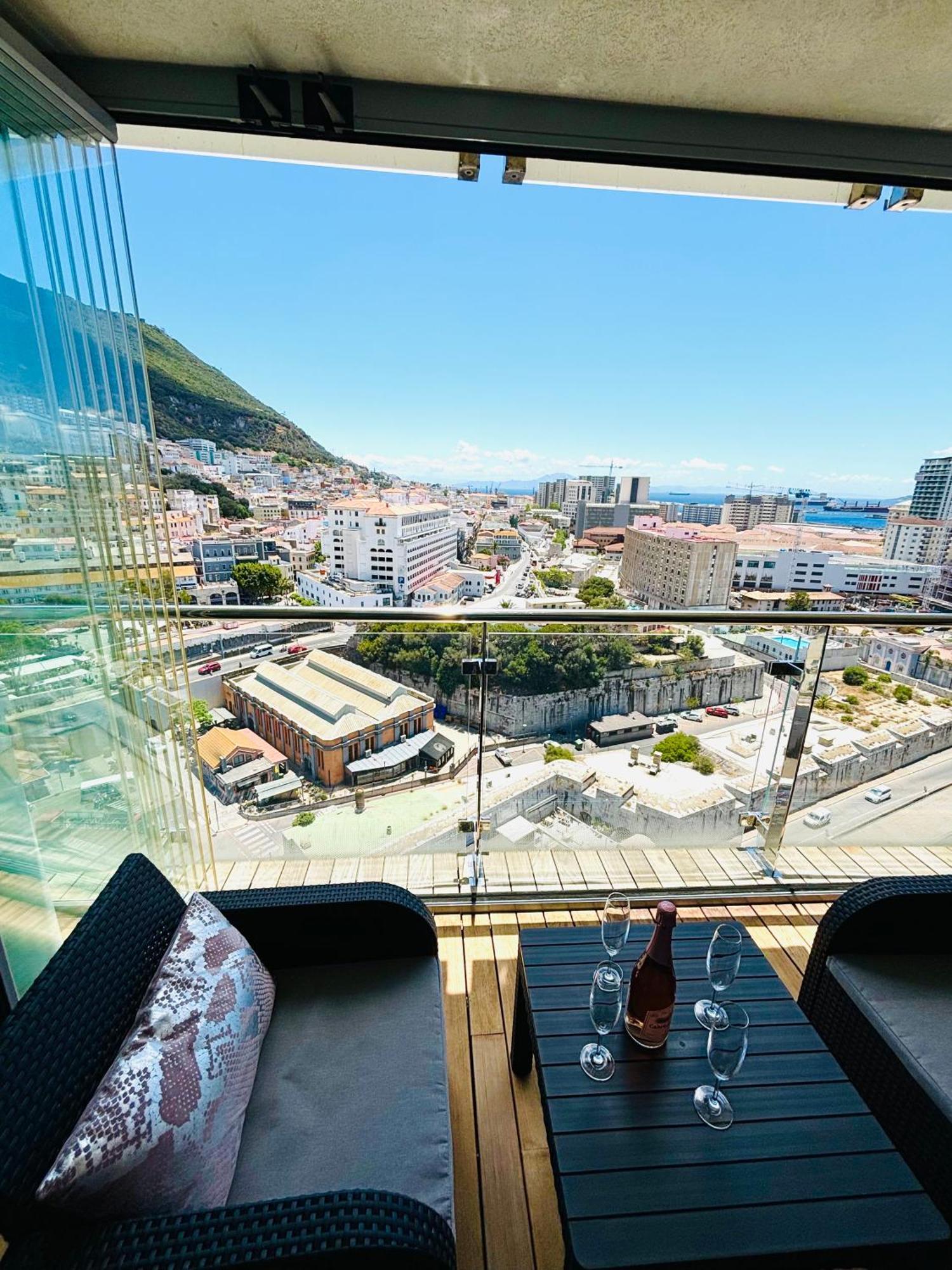 Ocean Village High Floor Luxury Modern Apartment Gibraltar Extérieur photo