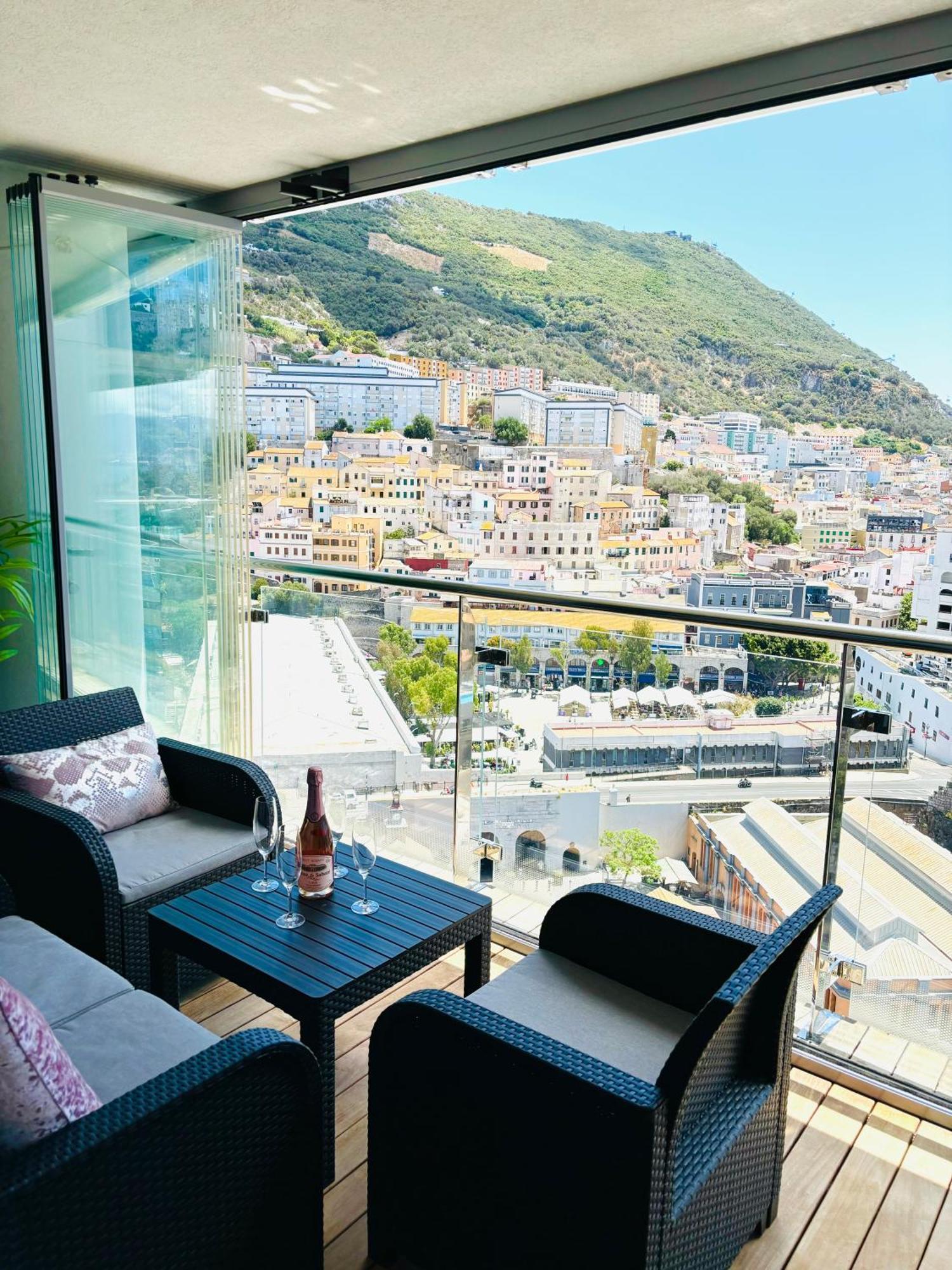 Ocean Village High Floor Luxury Modern Apartment Gibraltar Extérieur photo