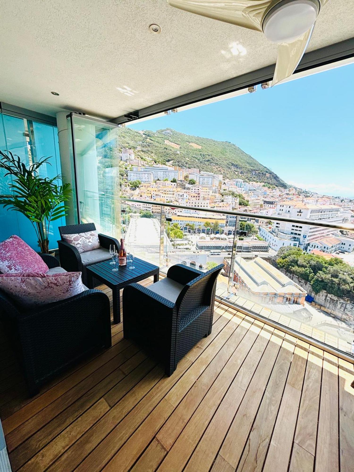 Ocean Village High Floor Luxury Modern Apartment Gibraltar Extérieur photo