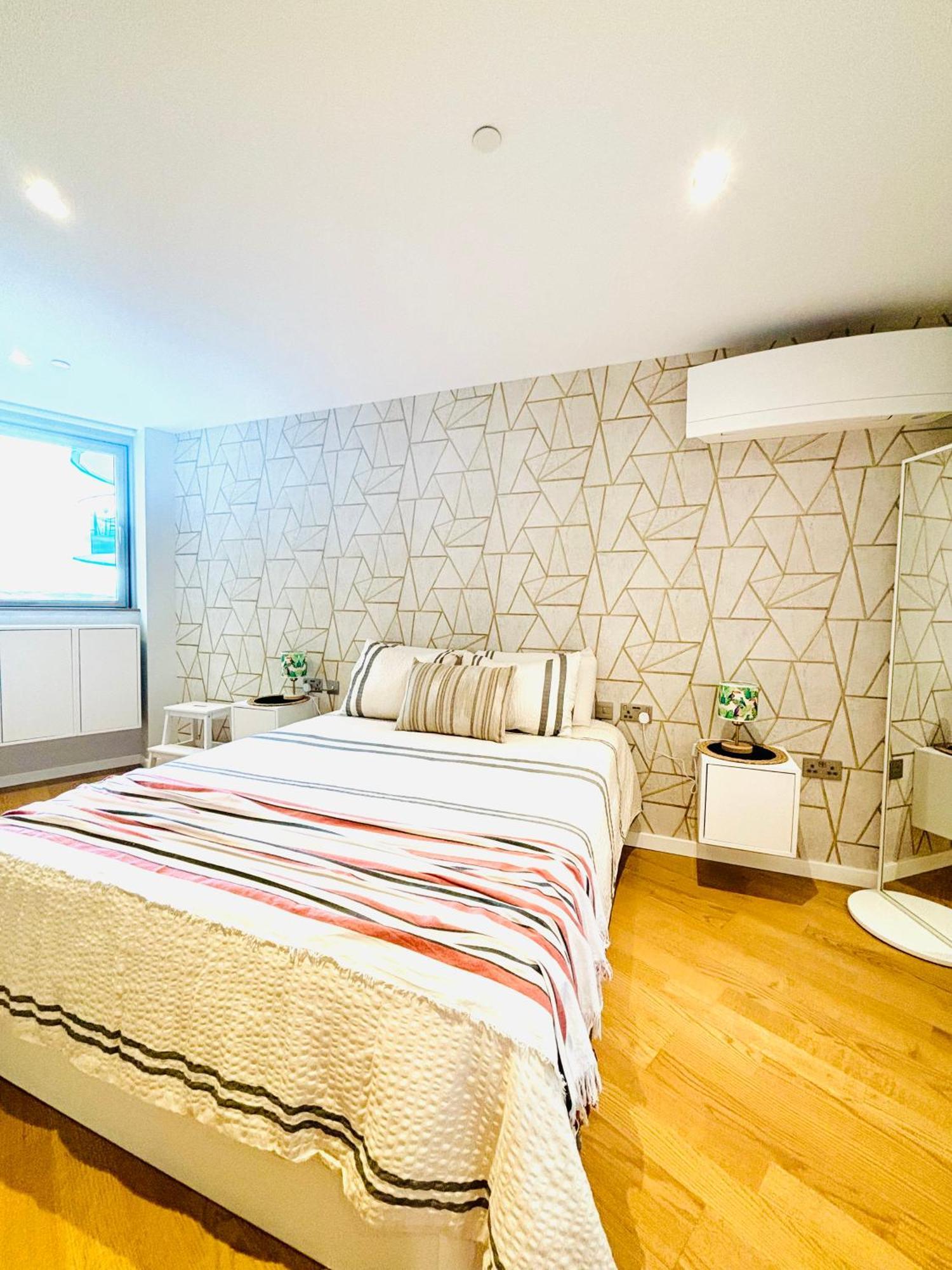 Ocean Village High Floor Luxury Modern Apartment Gibraltar Extérieur photo
