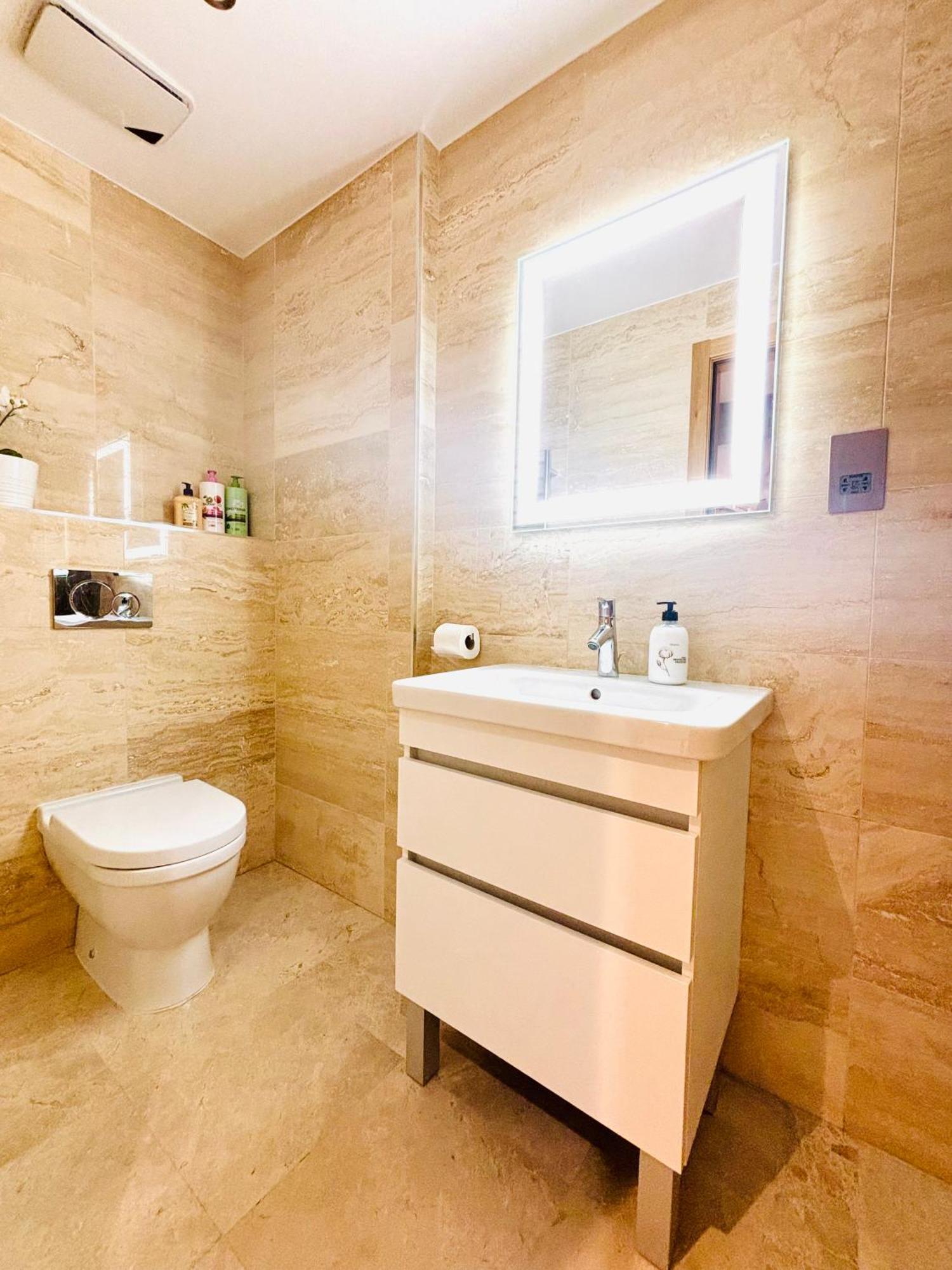 Ocean Village High Floor Luxury Modern Apartment Gibraltar Extérieur photo
